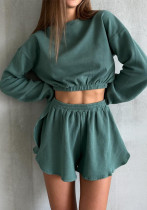 Women's Fashionable Slim-Fitting Loose Pullover Crop Top Shorts Two Piece Set Women's Fashionable Slim-Fitting Loose Pullover Crop Top Shorts Two Piece Set