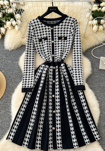 Women Autumn and Winter Metal Button Contrast Pleated Houndstooth Dress