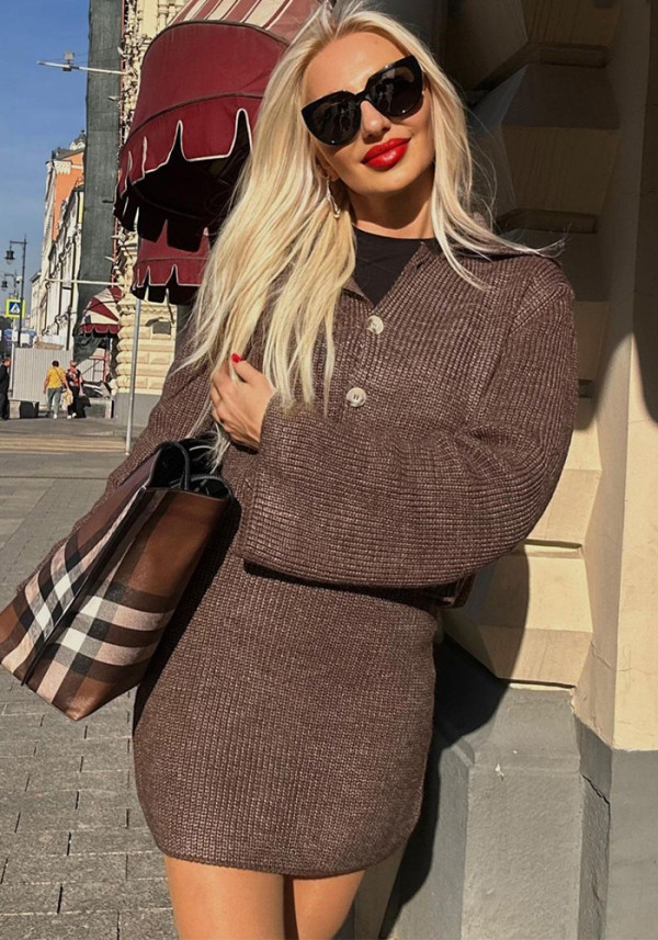Autumn And Winter Fashionable Turndown Collar Bell Bottom Sleeve Cardigan Short Skirt Woolen Two Piece Set