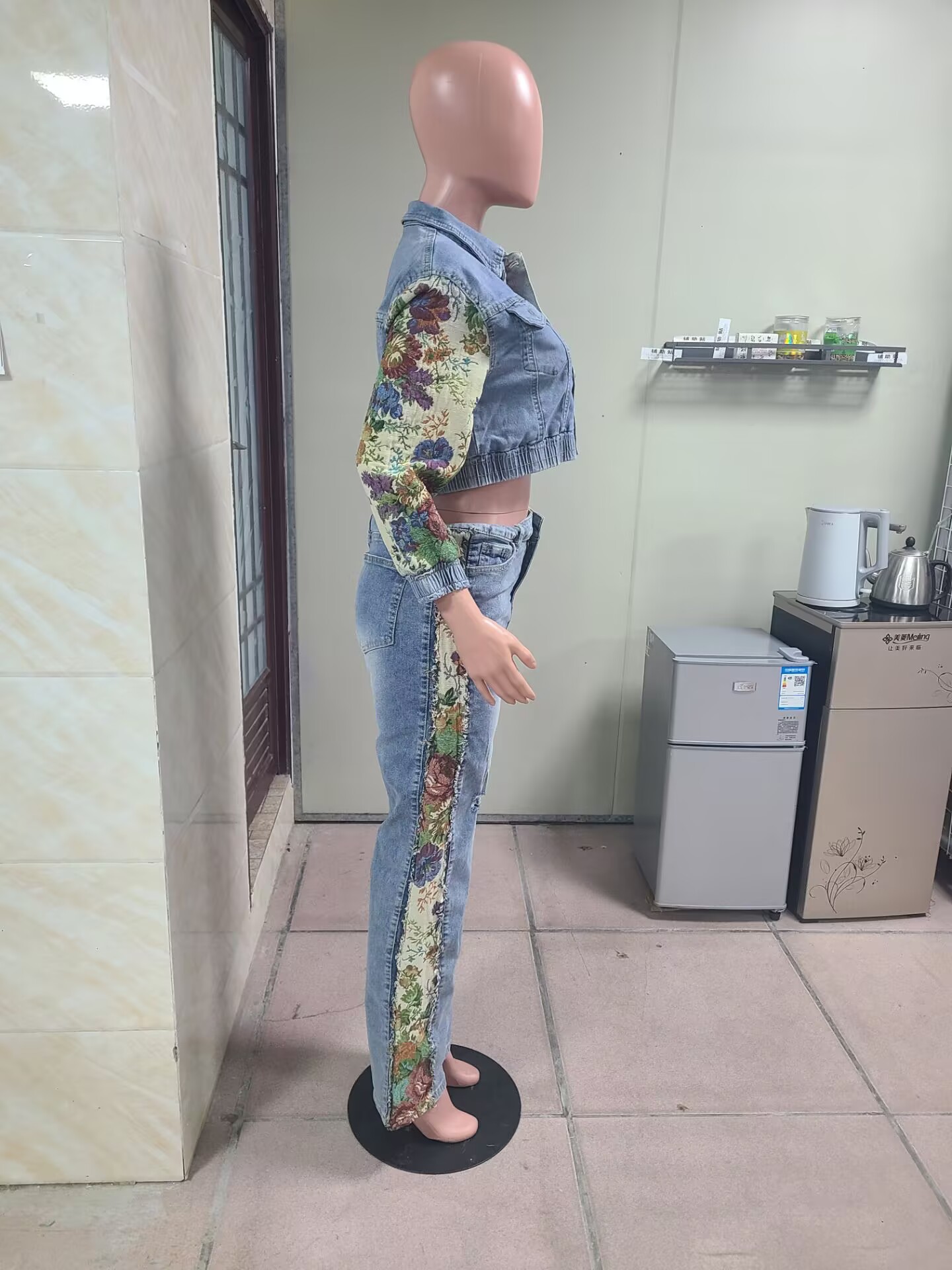 Women Fall Retro Patchwork Camouflage Print Top and Denim Pants Two Piece Set