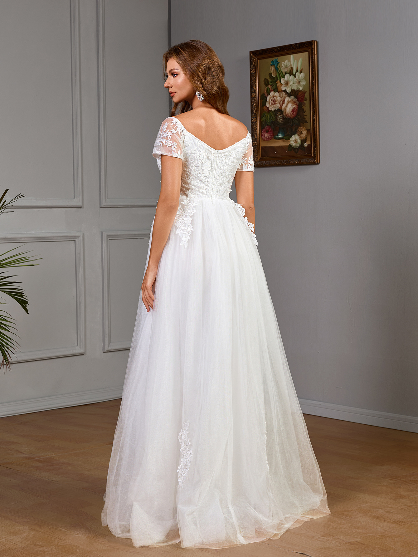 Women's Mesh Off Shoulder Short-Sleeved Bridal Wedding Dress