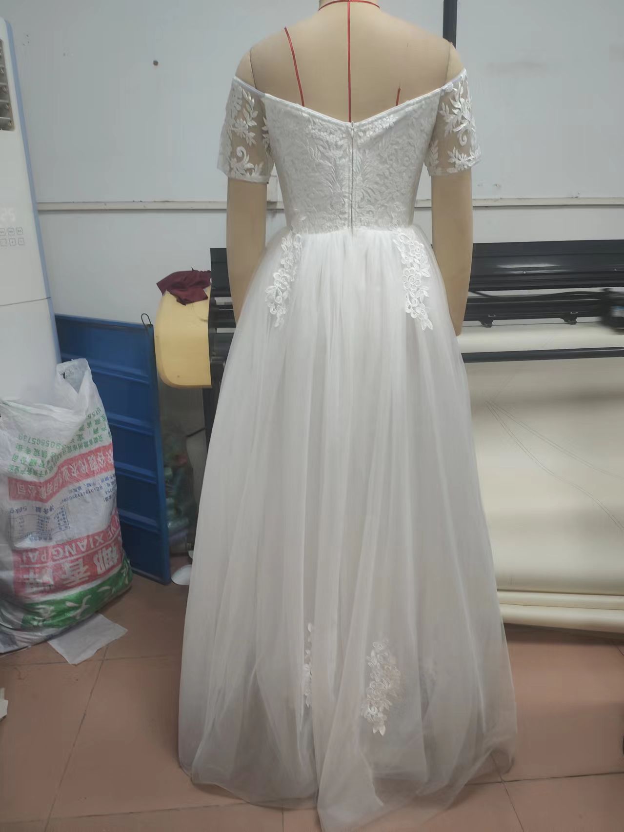 Women's Mesh Off Shoulder Short-Sleeved Bridal Wedding Dress