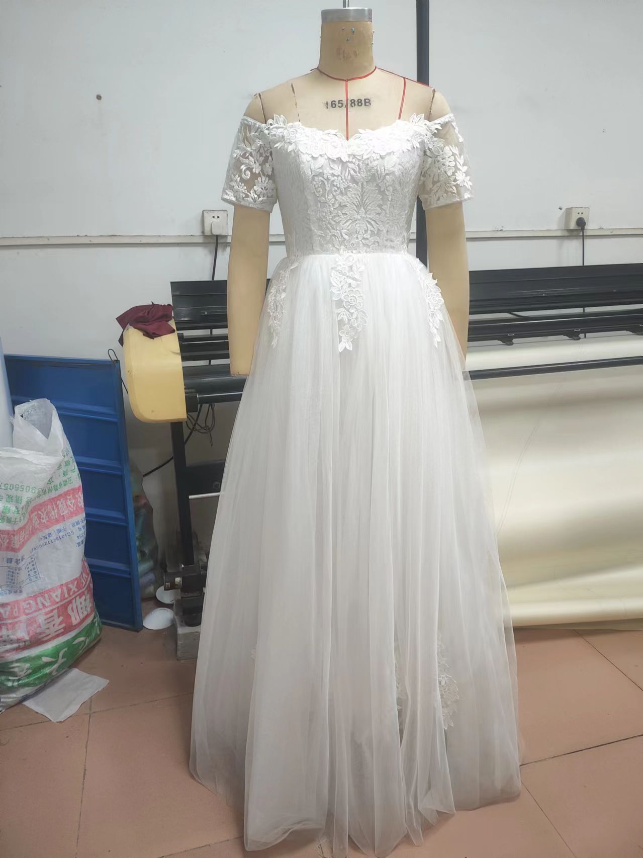 Women's Mesh Off Shoulder Short-Sleeved Bridal Wedding Dress