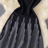 Women Sleeveless Round Neck Striped Dress