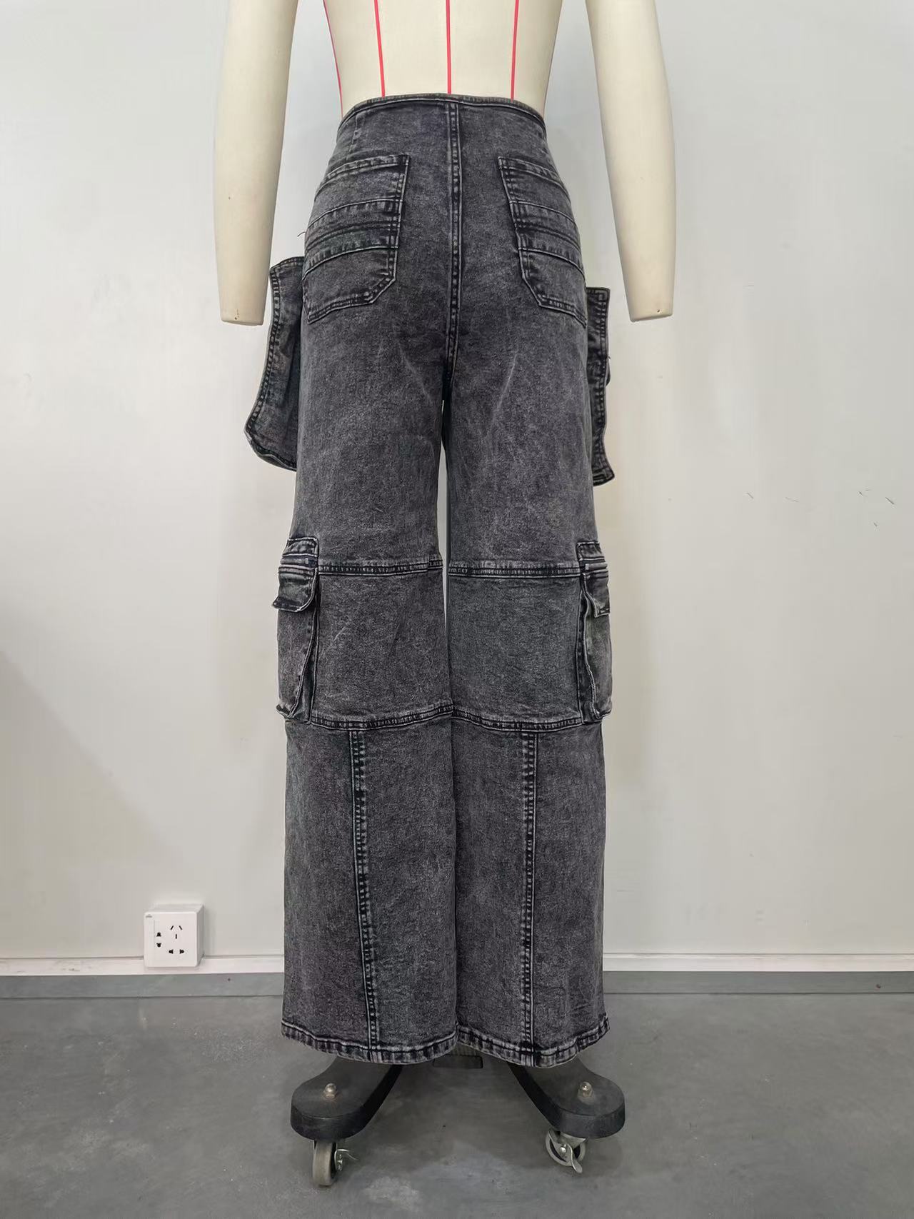 Patchwork Multi-Pocket Denim Pants for Casual Streetwear