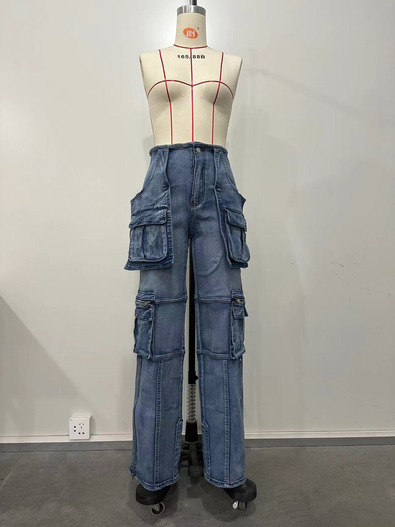 Patchwork Multi-Pocket Denim Pants for Casual Streetwear