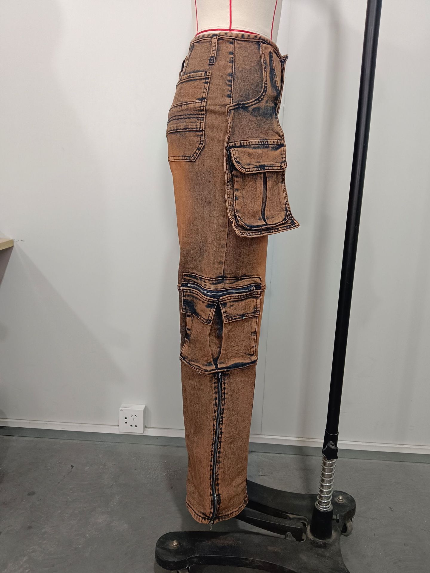 Patchwork Multi-Pocket Denim Pants for Casual Streetwear