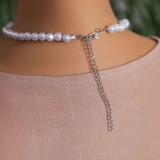 Fringed Hollow Butterfly Pearl Necklace Women's Fashion Chic Chain Accessories