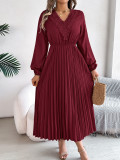 Women Spring and Summer Elegant V-neck Lace Pleated Dress