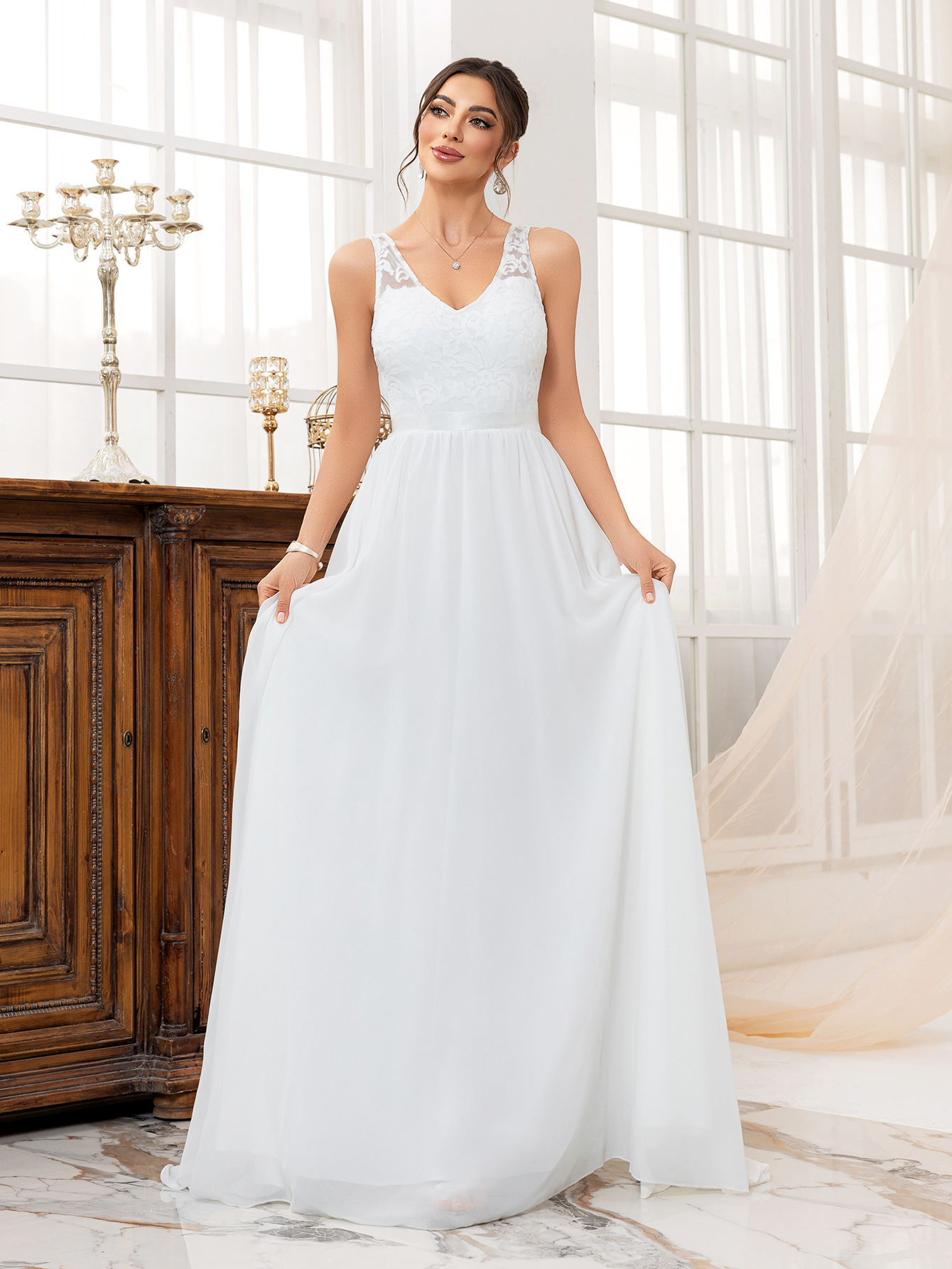 Elegant Wedding Dress Sleeveless Strap Evening Gown