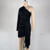 Women Pleated One-shoulder Sleeve Open Waist and Bodycon Skirt Two-piece Set