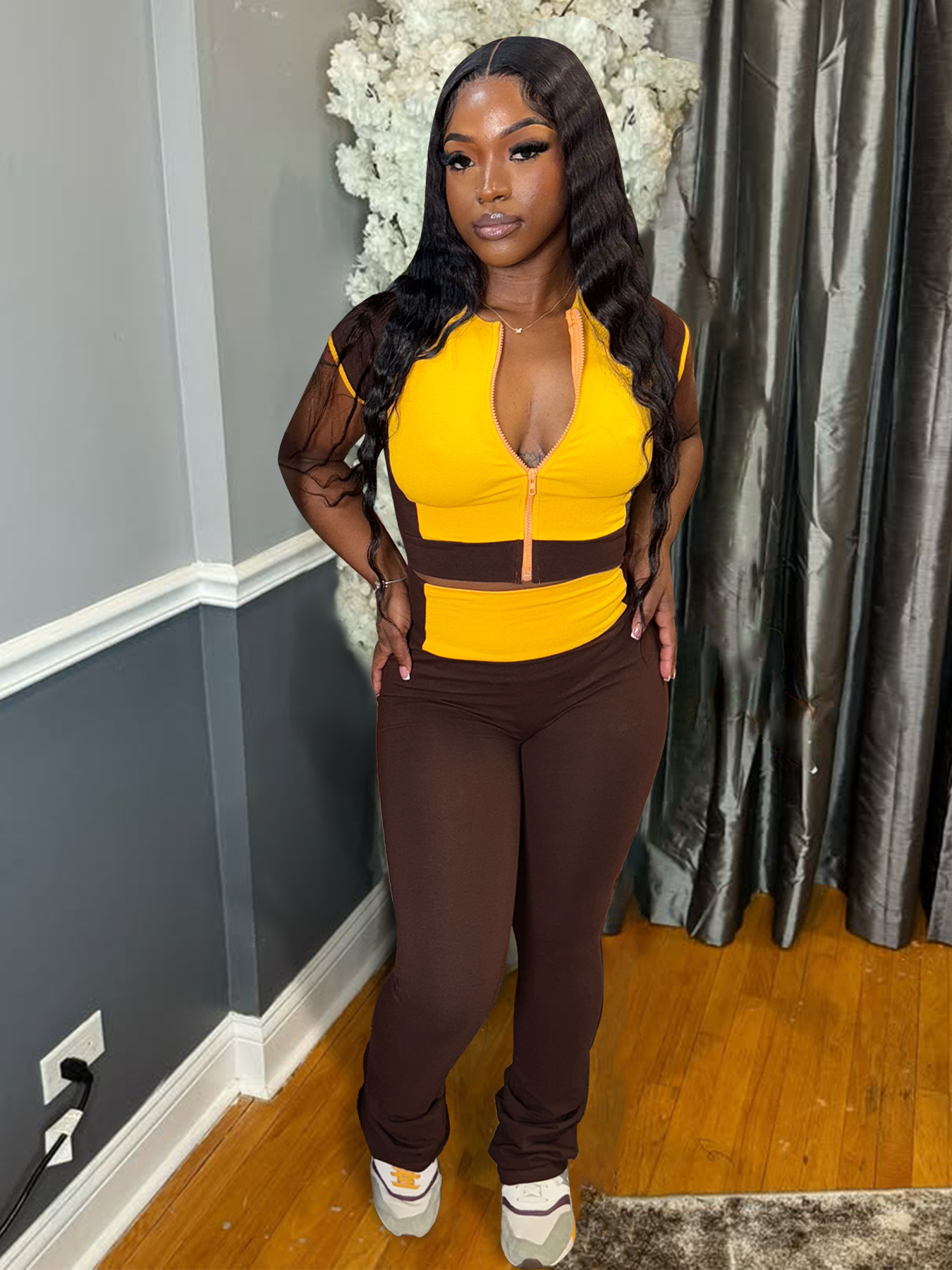 Women Patchwork Contrast Round Neck Short Sleeve Top and Bell Bottom Pants Two Piece Set