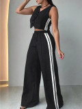 Women solid sleeveless top and pocket pants two-piece set