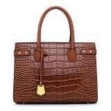 Fashionable Women's Shoulder Bag Trendy Embossed Handbag