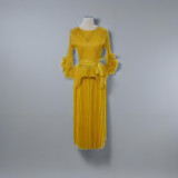 Plus Size Women Pleated Hand-Shaped Flower Irregular Shiny Print Maxi Dress