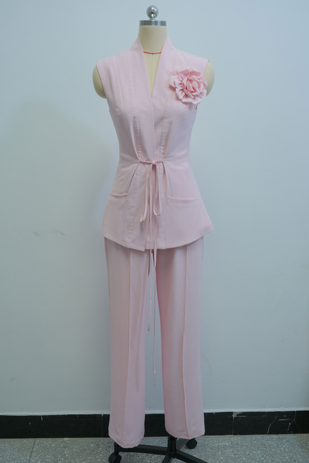 Women Spring V-neck Sleeveless Flower Top Trousers Two-piece Set