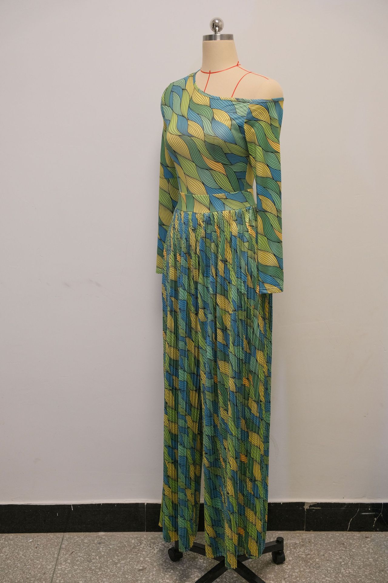 Women Spring Print Slash Shoulder Long Sleeve Top and Wide Leg Pants Pleated Two-piece Set