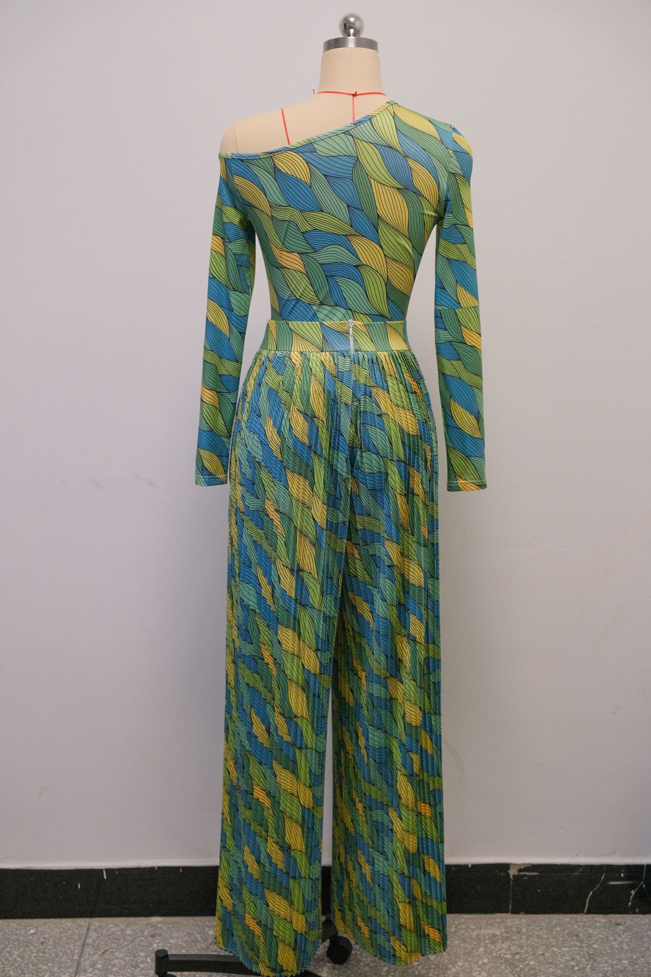 Women Spring Print Slash Shoulder Long Sleeve Top and Wide Leg Pants Pleated Two-piece Set