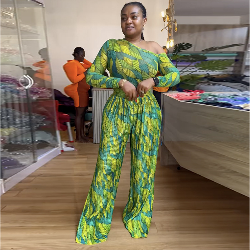 Women Spring Print Slash Shoulder Long Sleeve Top and Wide Leg Pants Pleated Two-piece Set