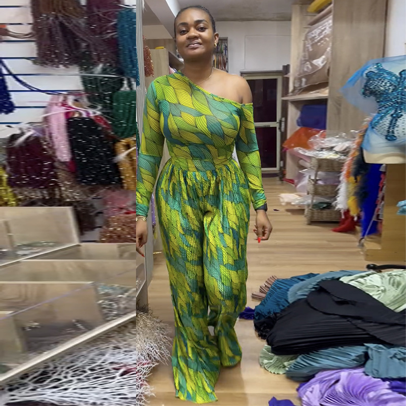 Women Spring Print Slash Shoulder Long Sleeve Top and Wide Leg Pants Pleated Two-piece Set