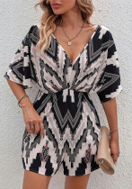 Women's Printed V-Neck Lace-Up Bow Jumpsuit Women's Printed V-Neck Lace-Up Bow Jumpsuit