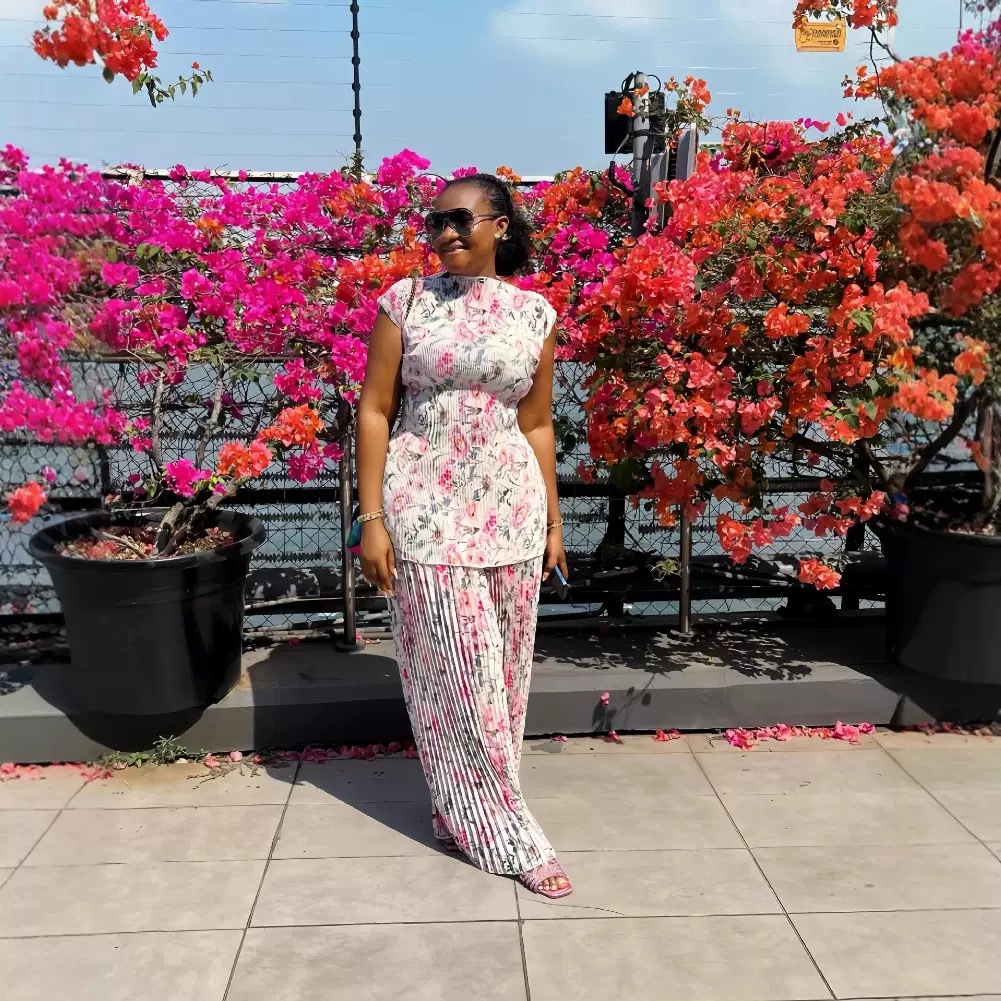 Women's Flower Pleated Top & Loose Pants Set