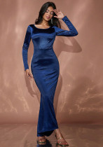 Women solid square neck long-sleeved dress