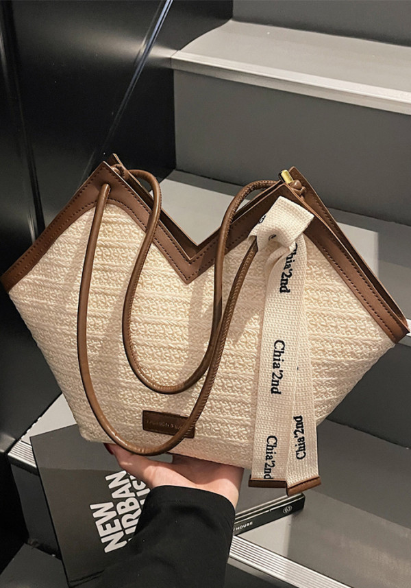 Women woven straw bag handbag single shoulder bag Beach shoulder bag Career tote bag
