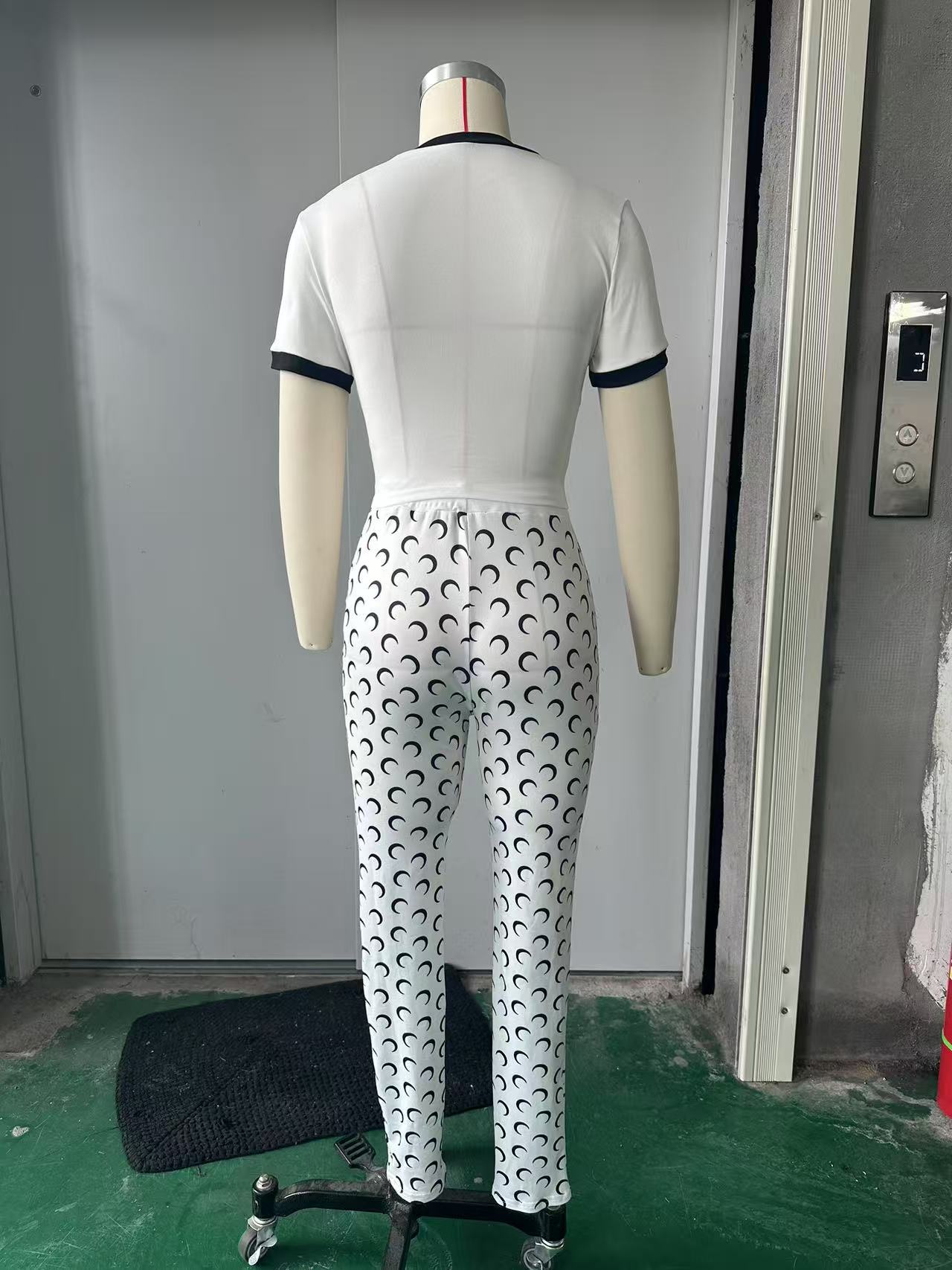 Women Trendy Printed Stretchy Basic Top and Long Pants Two-Piece Set