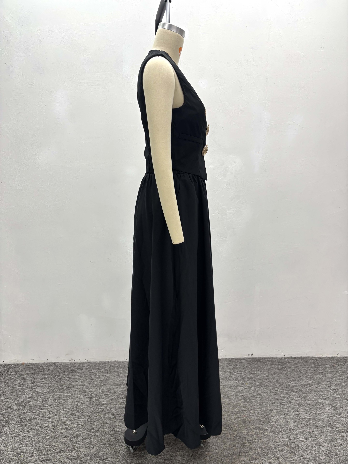 Women's Sleeveless Vest V-Neck Button Top African Chic Elegant Long Skirt Two-Piece Set