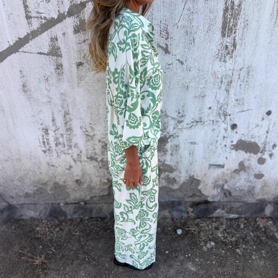 Casual Women's Printed Two-Piece Shirt & Pants Set