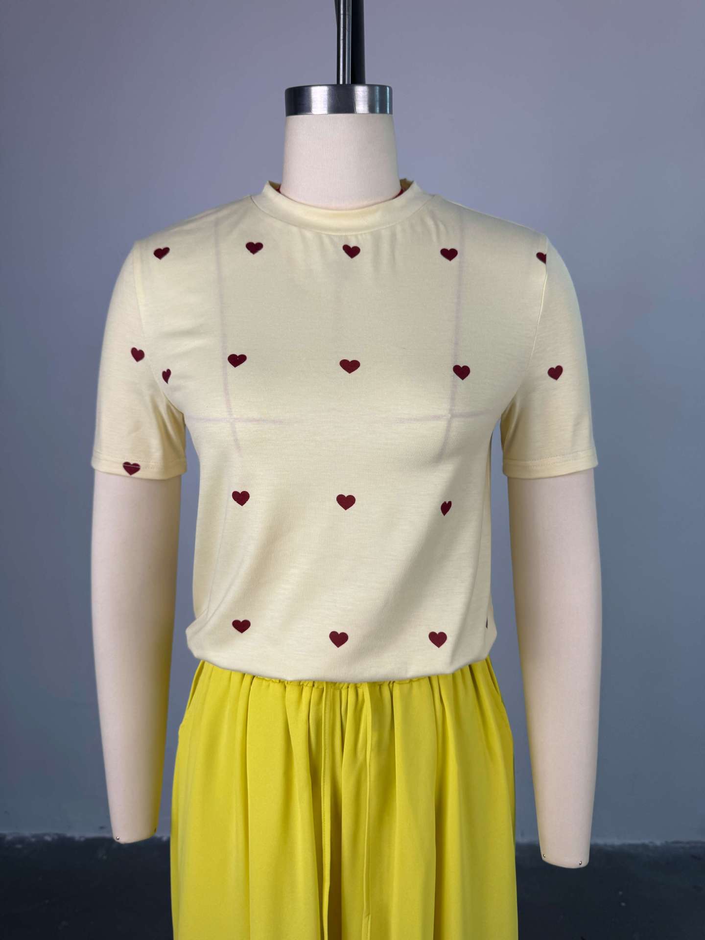 Women's Summer Sweet & Trendy Round Neck Heart Print Short Sleeve Top & Wide-Leg Pants Set