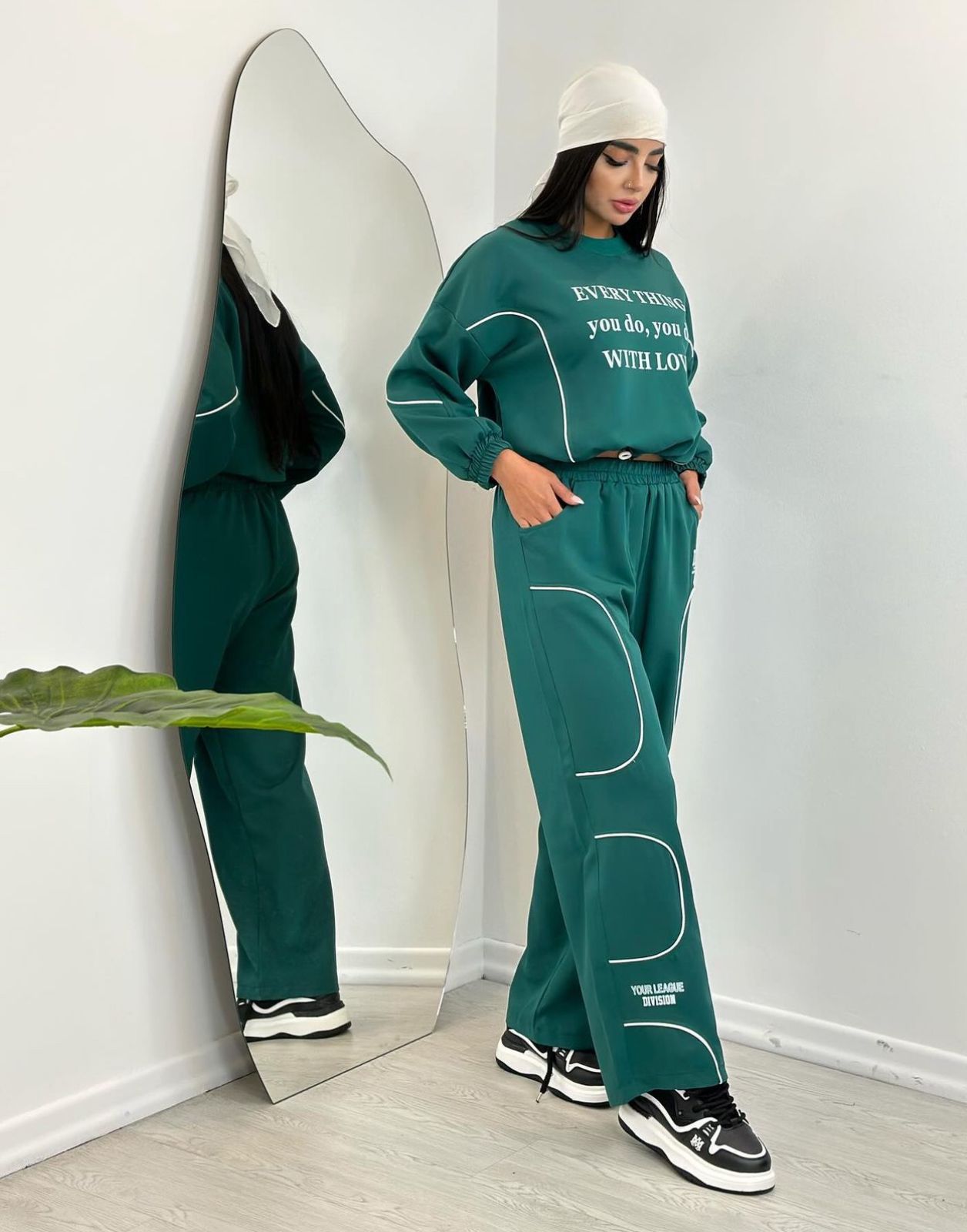 Women Solid Printed Casual Top and Pants Two-piece Set