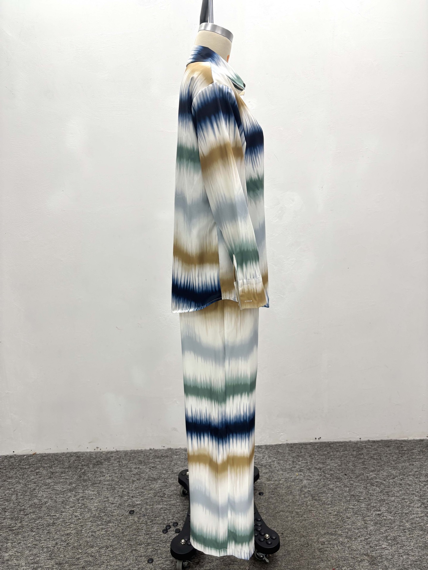 Plus Size Women Casual Printed Long Sleeve Shirt Pants Two-piece Set