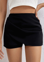 Black Pleated Mid-Waist Tight-Fitting Shorts