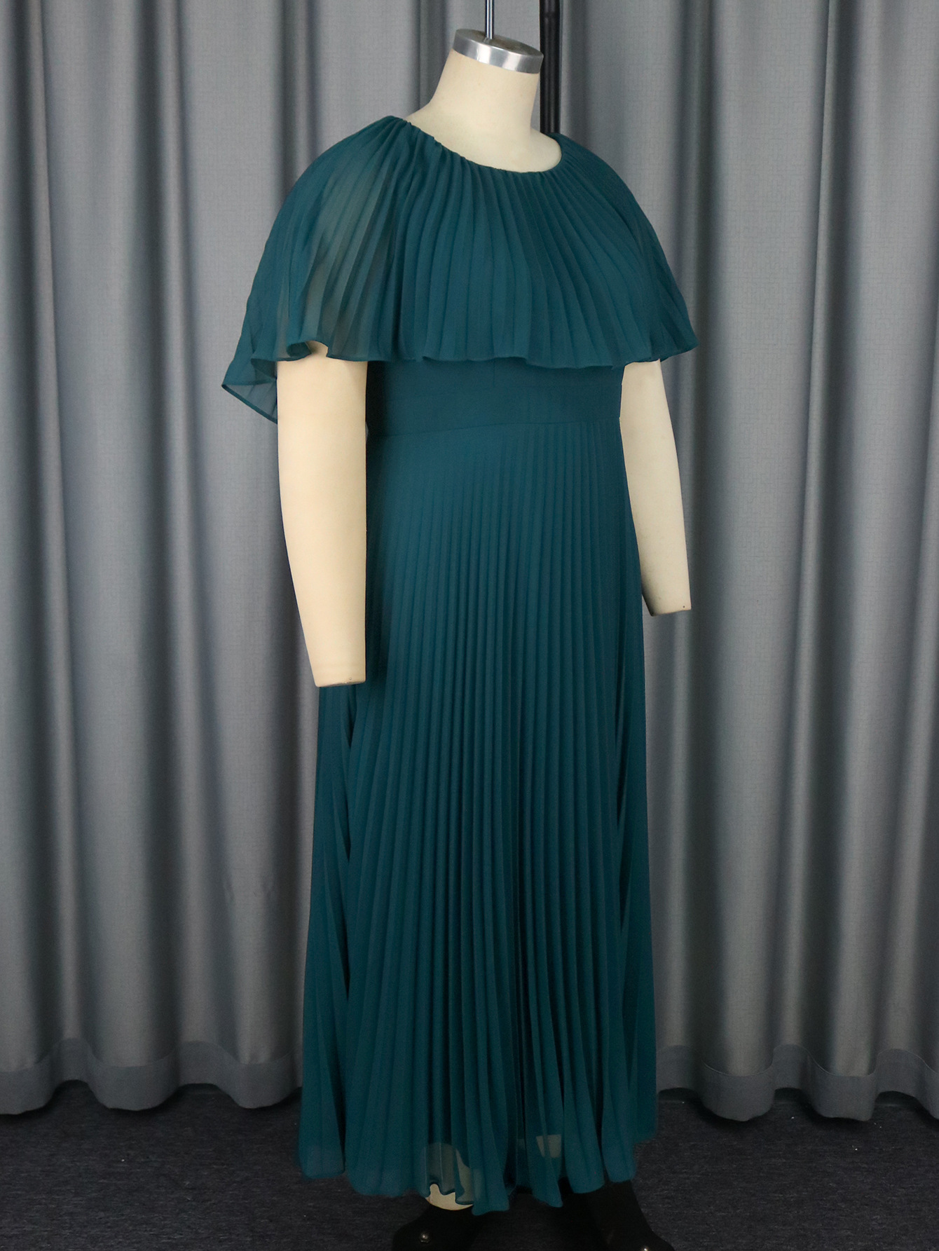 Round Neck Cape Short-Sleeve Dress Fashionable Formal Pleated Gown