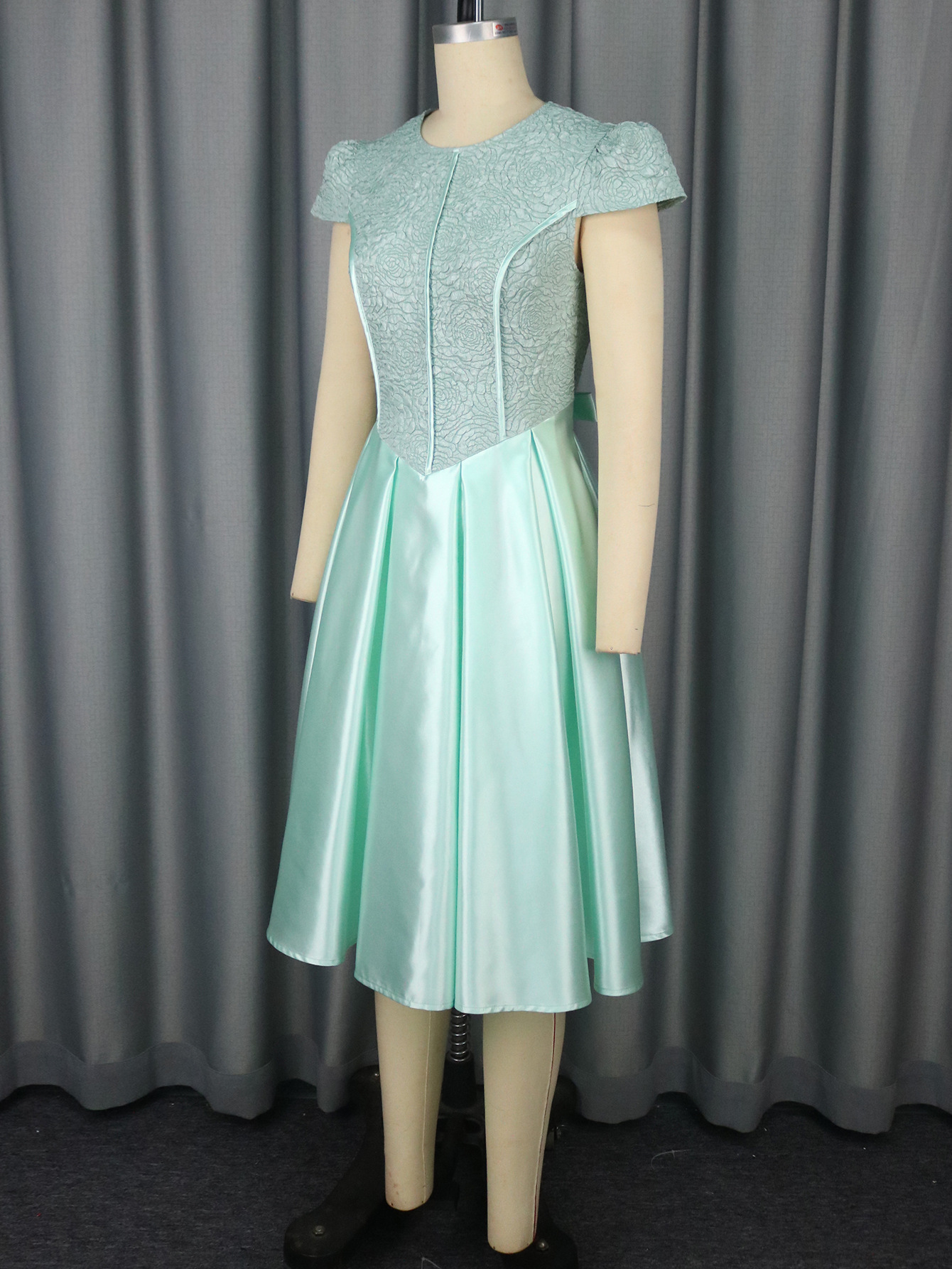 Summer Round Neck Rose Jacquard Bridesmaid Dress Bow Lace-Up Elegant Party Gown