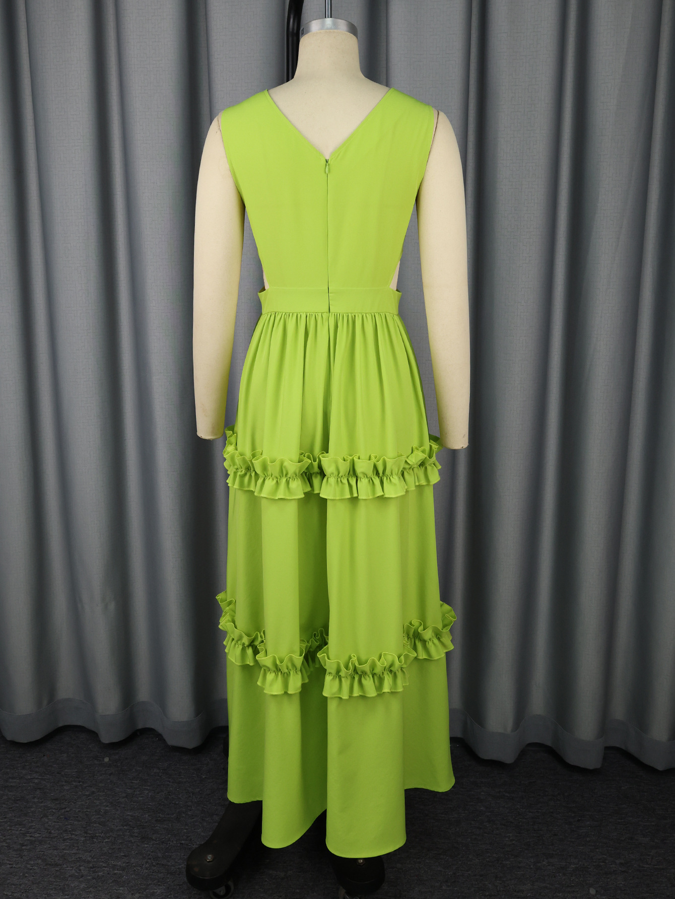 Side Cut-Out Sexy V-Neck Party Dress Ruffled A-Line Formal Gown