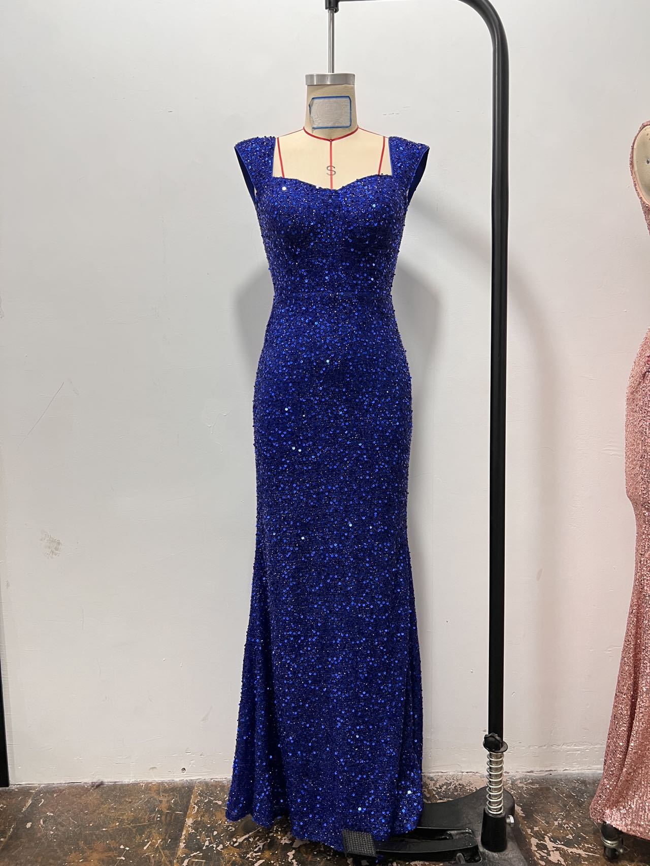 Women Solid U-Neck Sequined Strappy Fishtail Evening Dress