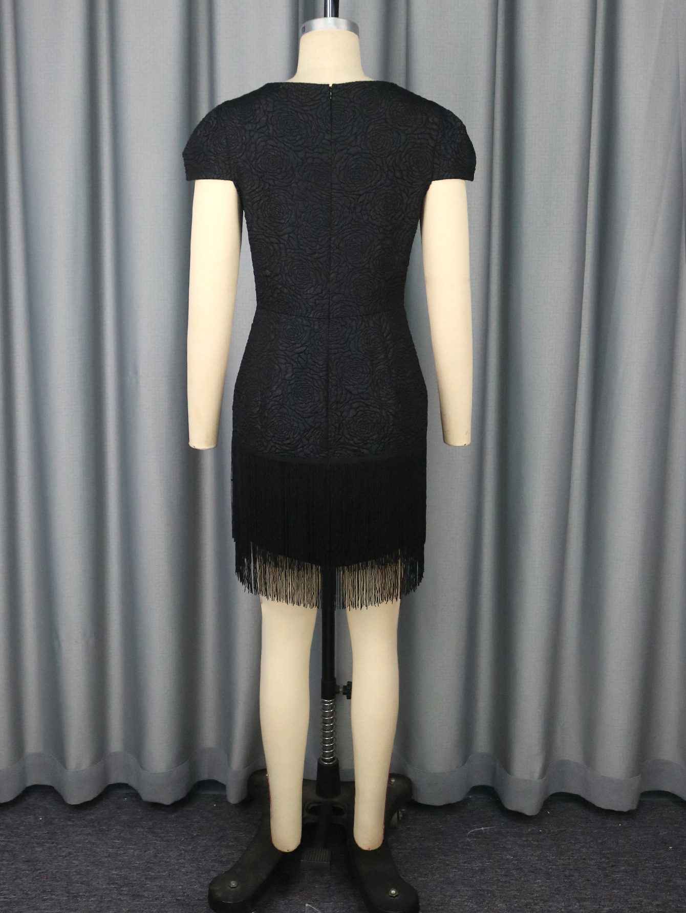 Lace Cut-Out Black Round Neck Dress Fringe Chic Formal Party Gown