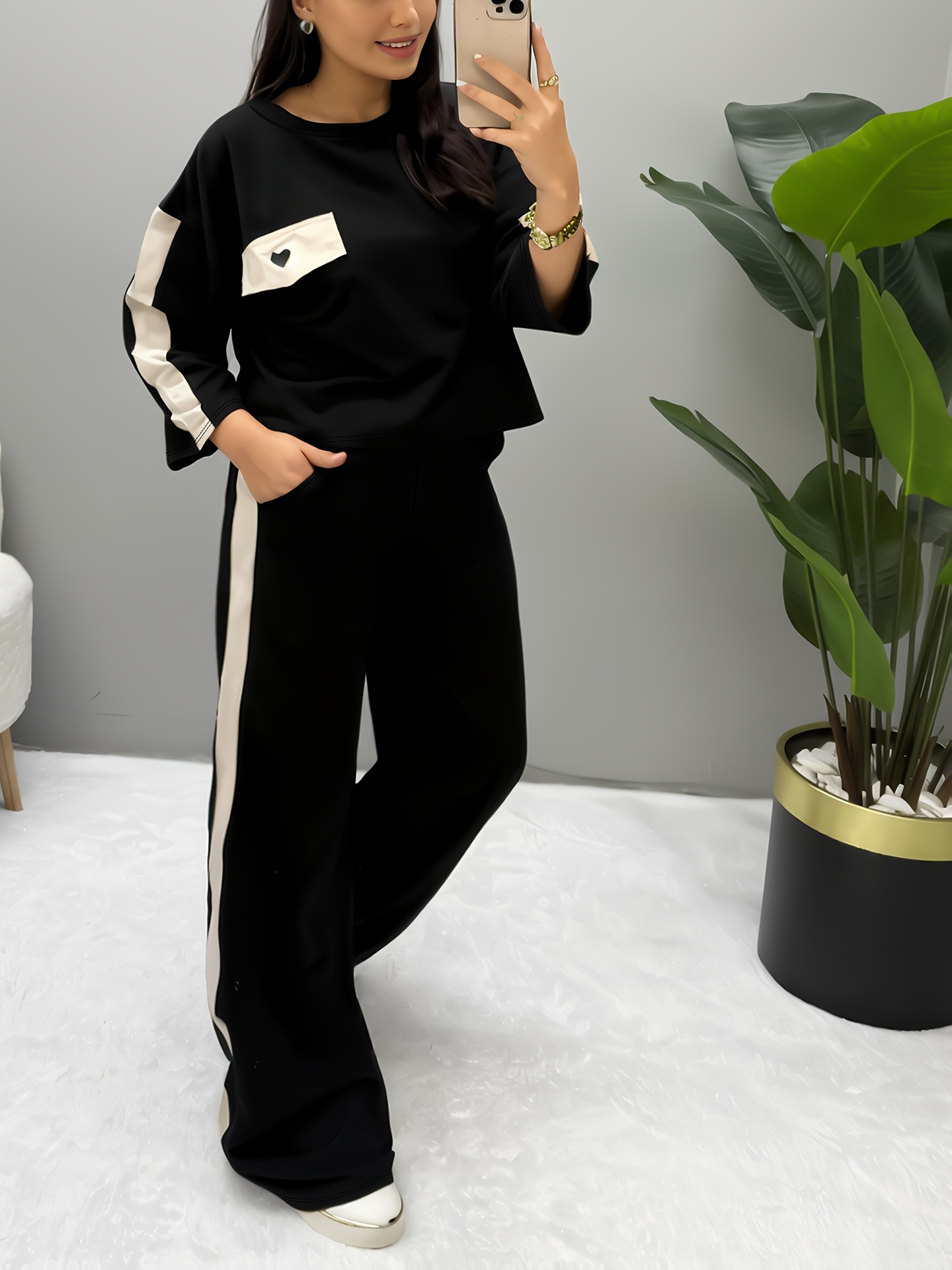 Women Casual Short-Sleeve Round Neck Top and Contrast Color Patchwork Two-Piece Pants