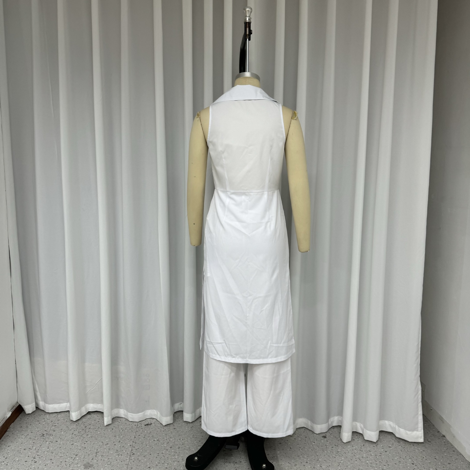 Women Turndown Collar Sleeveless Solid Top and Pant Two-Piece Set