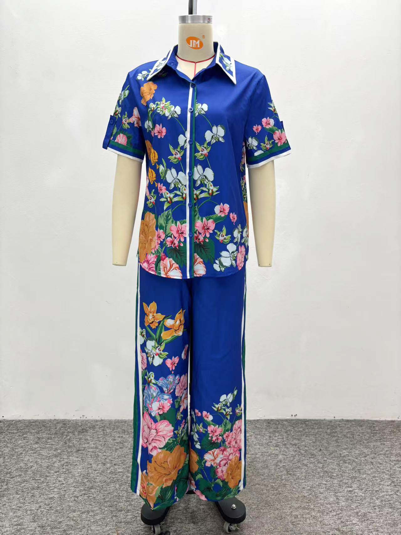 Plus-size African Women short-sleeved Turndown Collar Printed Cardigan Shirt and Casual Pants Two-Piece Set