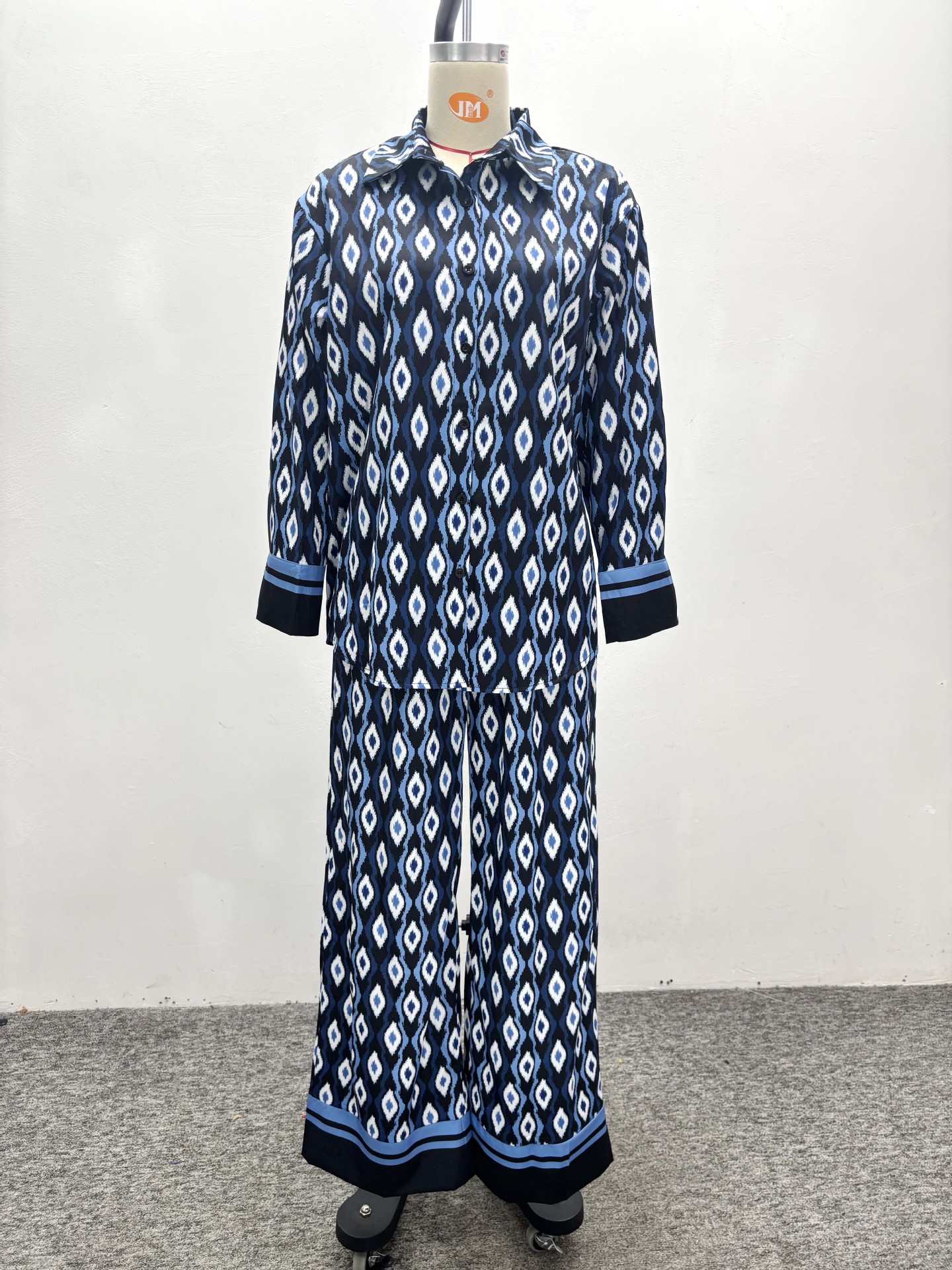 Women casual printed long-sleeved turndown collar shirt and two-piece pants set