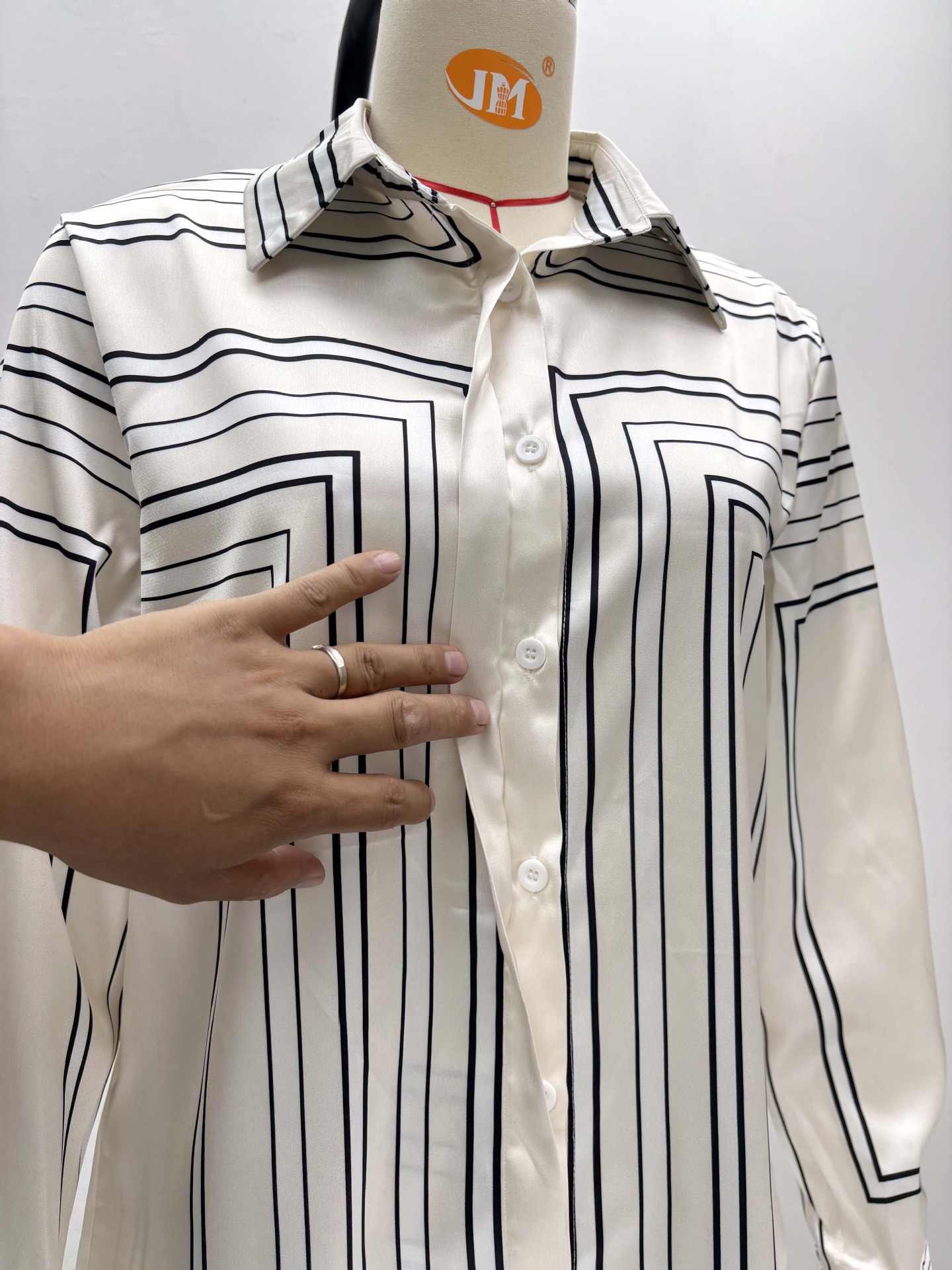 Plus-size African Women long-sleeved turndown collar striped shirt and two-piece pants set