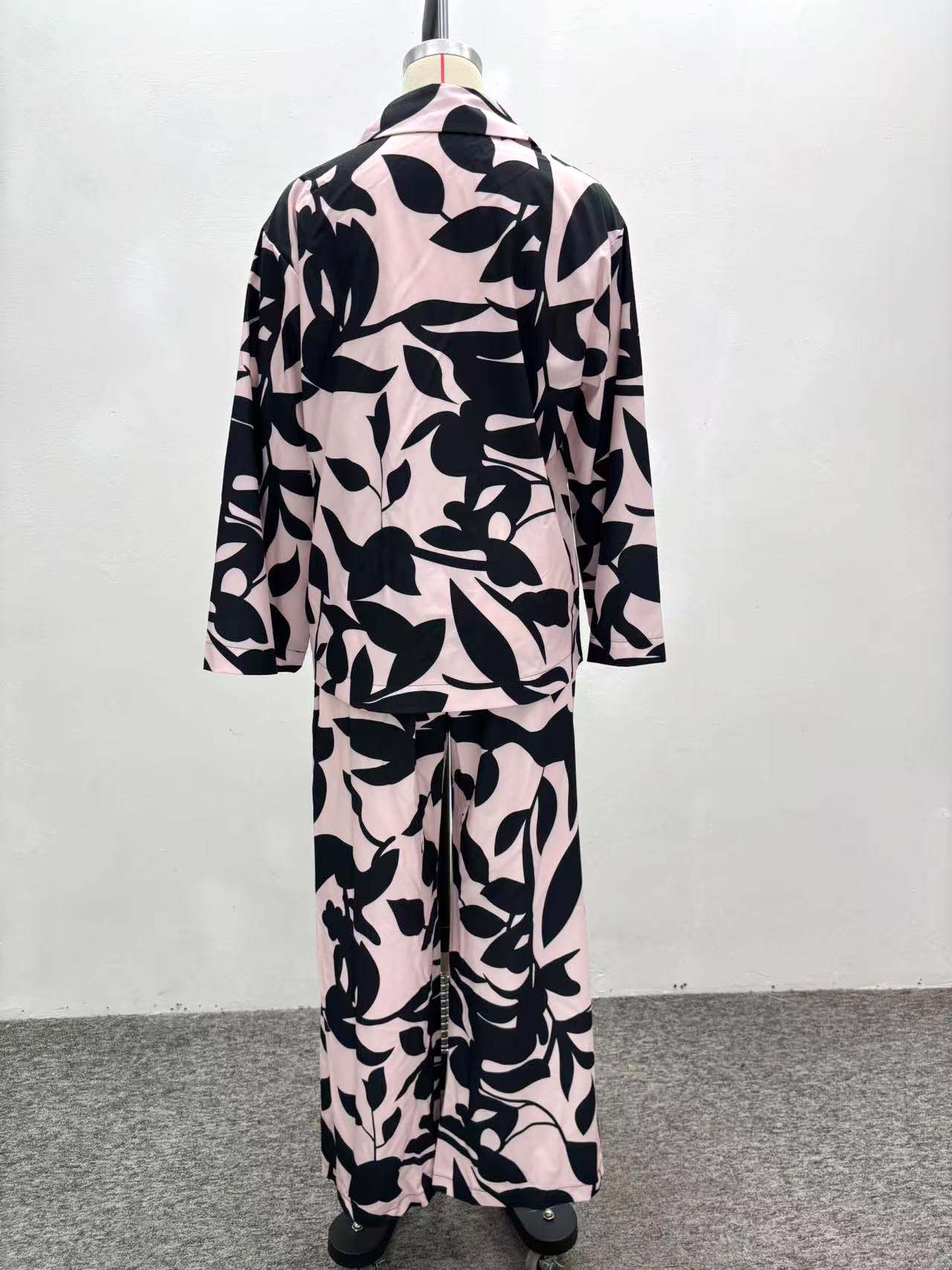 Plus-Size Women Long-Sleeved Turndown Collar Print Cardigan Shirt and African Casual Wide-Leg Pants Two-Piece Set