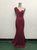 Women sexy and elegant evening beaded one-shoulder slit evening dress
