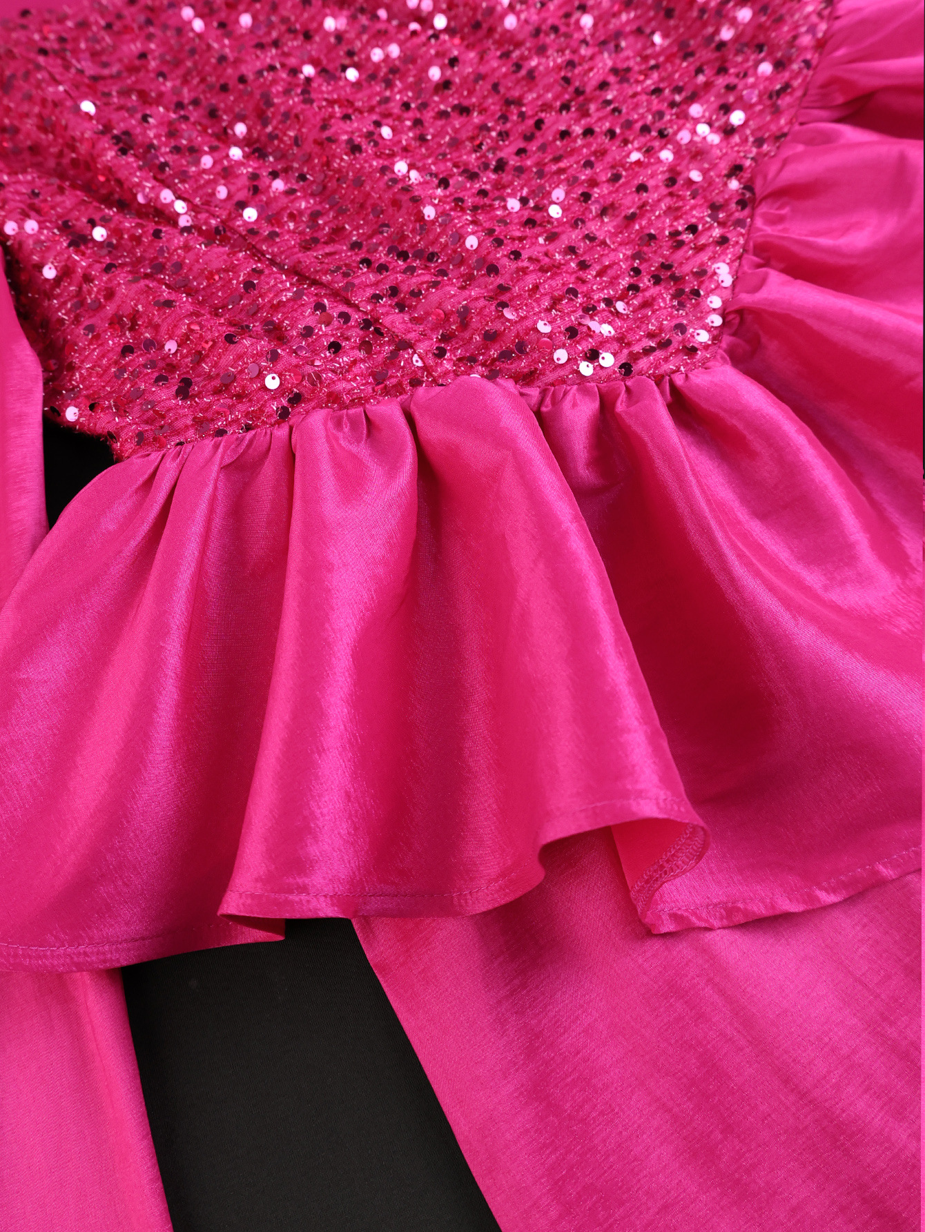 Fashion Square Neck Sequin Dress Long Sleeve Slim Waist Ruffle Bodycon Evening Party Dress