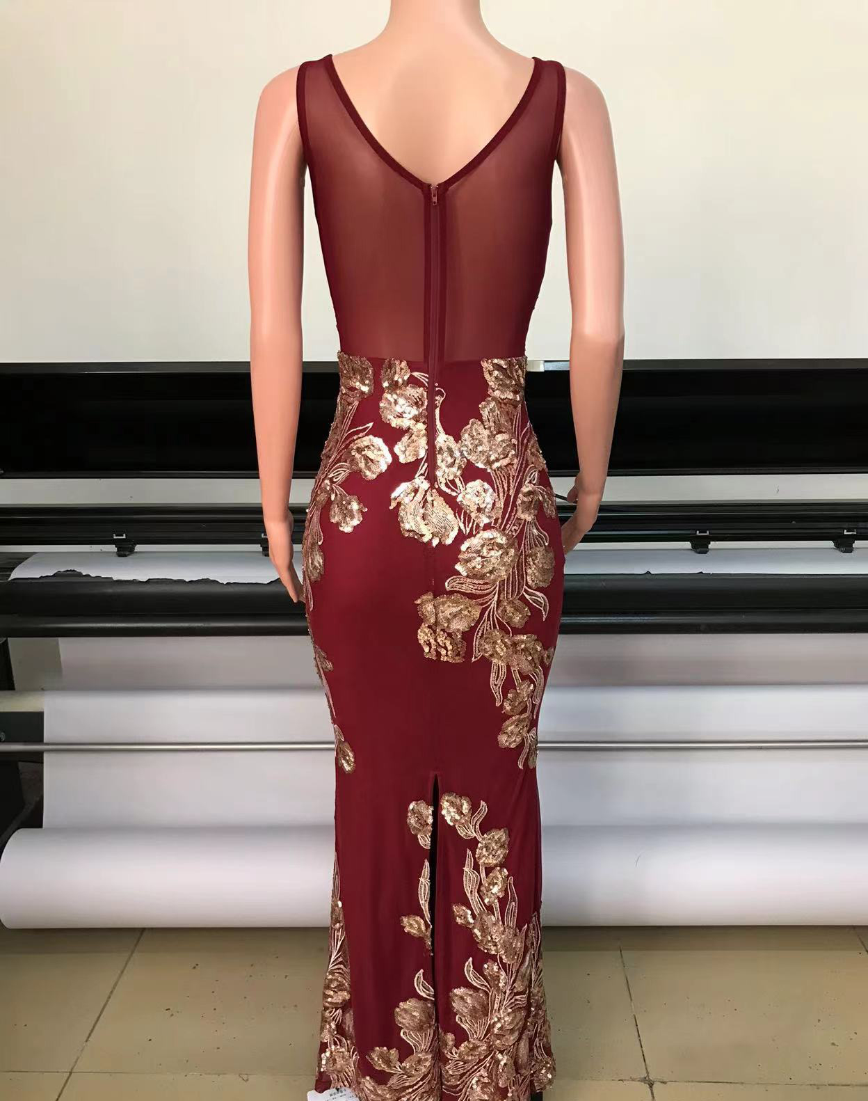 Women Sexy See-Through Sequined Net Patchwork Sleeveless V-Neck Sexy Dress