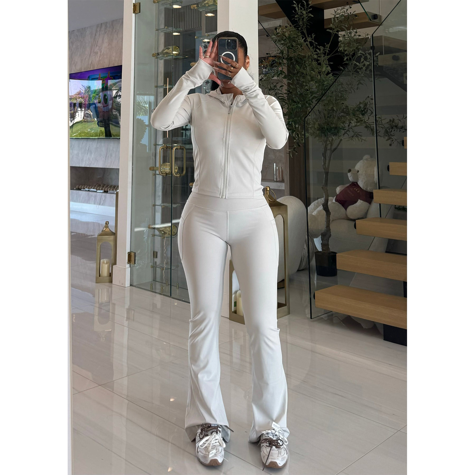 Tight Fitting Quick-Dry Gym Pockets Zipper Yoga Suit Outdoor Running Sportswear